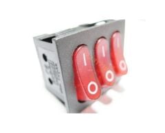 Üçlü Işıklı On/Off Anahtar Soketli Kırmızı