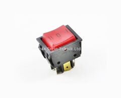 Geniş Tekli Işıksız On/Off/On Anahtar Soketli Kırmızı