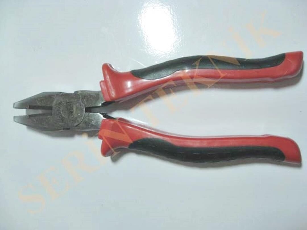 Bossini marka Pense siyah saplı