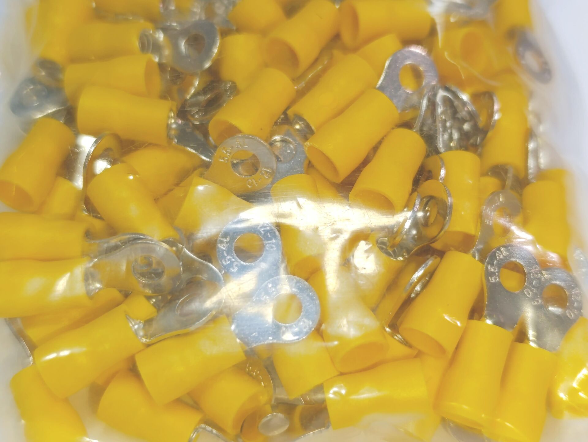 M4 (4 x 6mm²) Yuvarlak Tip İzoleli Kablo Uçları Sarı Renk - 1 Paket - 100Adet 