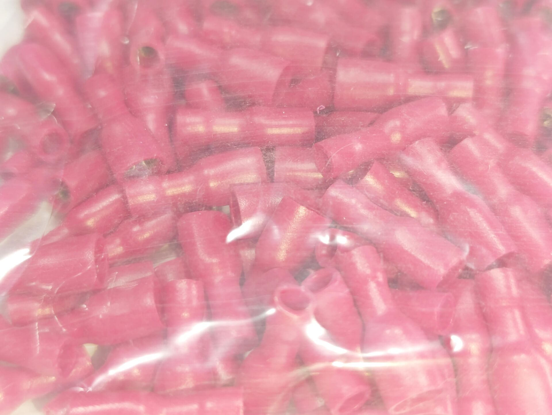 0,8x4,75 Soket 0,50x1,50mm² Dişi Faston Tip Tam İzoleli Kablo Uçları Kırmızı Renk - 1 Paket - 200Adet 