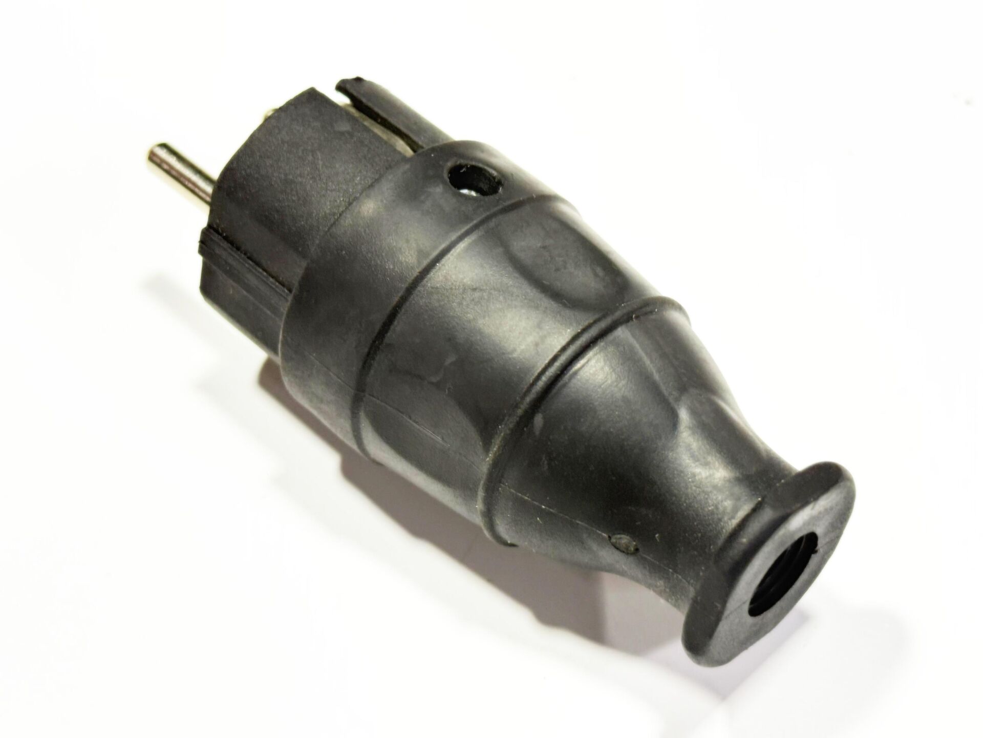 230V Kauçuk Erkek Fiş Siyah Renk